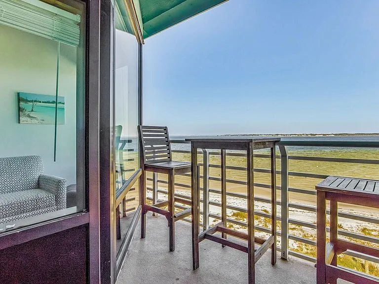 1390 Fort Pickens Rd #210 — Photo 37