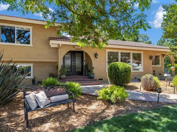 17441 Blue Jay Dr, Morgan Hill, CA 95037