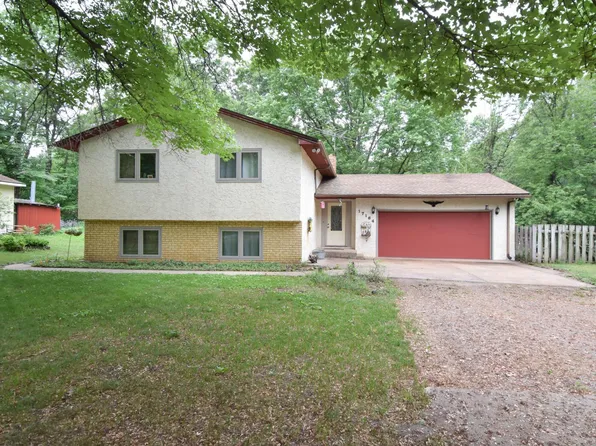 17164 Eveleth St NE, Ham Lake, MN 55304