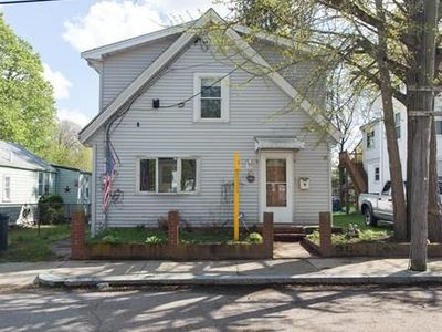 9 Buckingham St, Hyde Park, MA, 02136