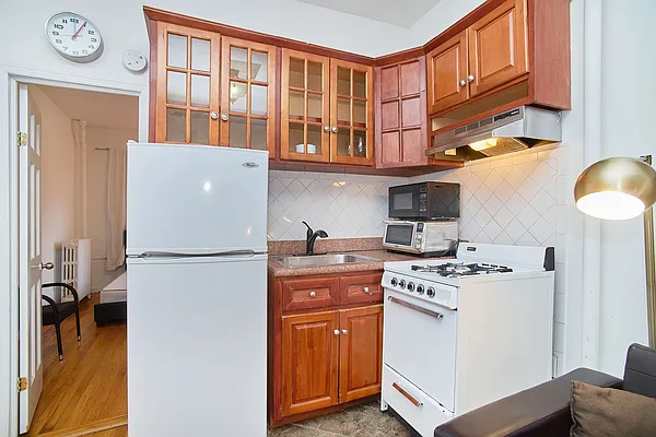 Rented by Living New York | media 37