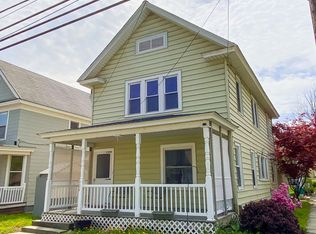 404 River St, Hawley, PA 18428