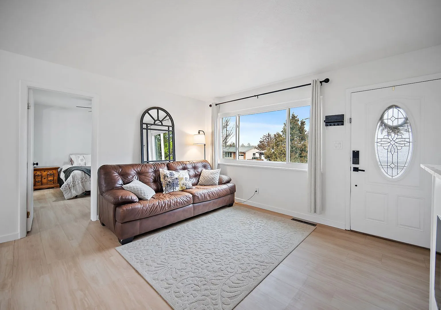 Fully Remodeled 4-Bedroom Home in Old Colorado City — Photo 3