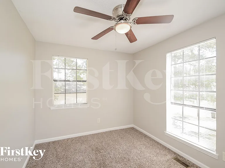 4217 Park Cir — Photo 7
