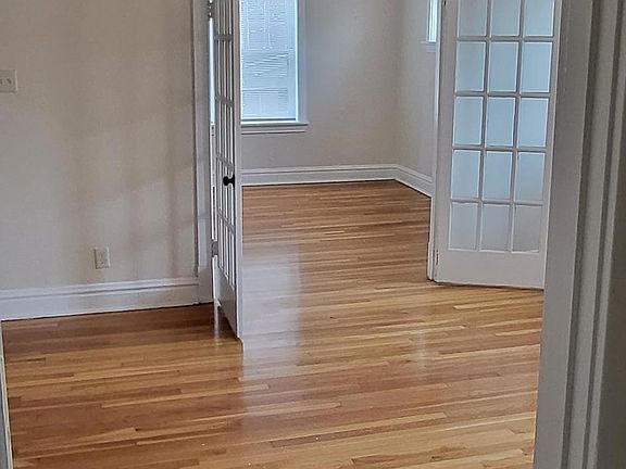 3rd image of 5505 Louisiana Ave Floor 2