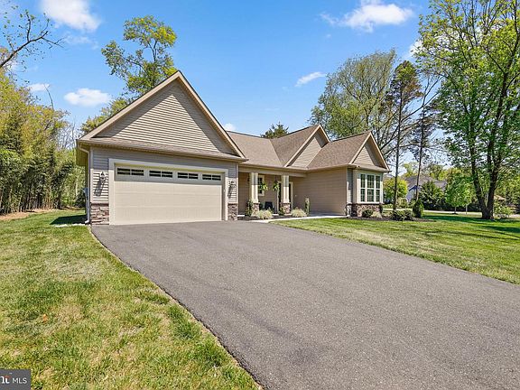 2nd image of 34 Katie Ct