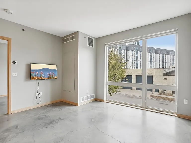 Solhaus Apartments & Tower — Photo 43