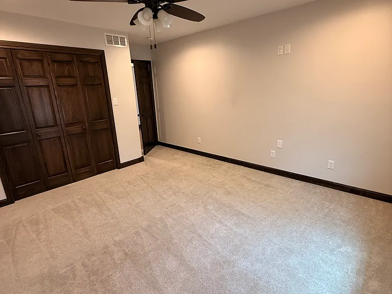 906 Summit Rd — Photo 19