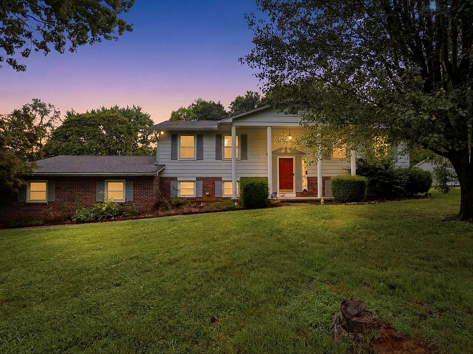 1st image of 3088 Dixie Lee Cir
