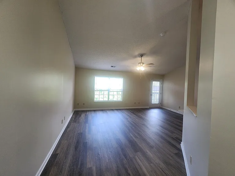 121 Wexford Dr #303 — Photo 19