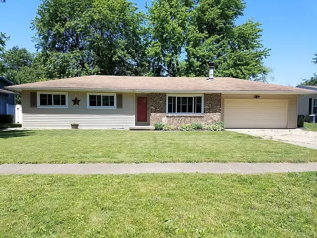 909 Marietta Dr photo 1