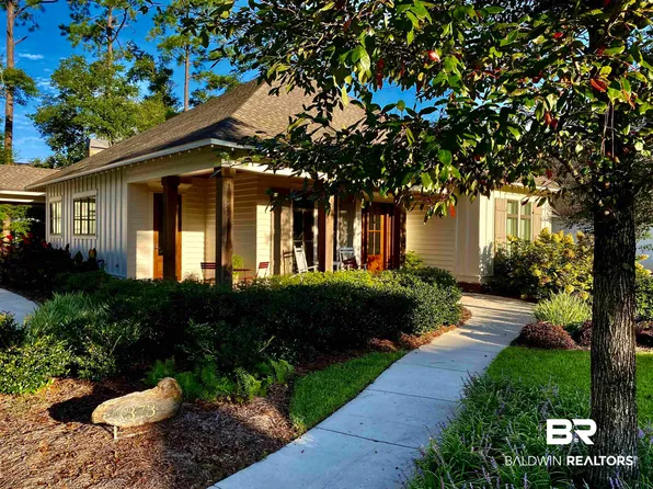 373 Poviner Pl, Fairhope, AL 36532