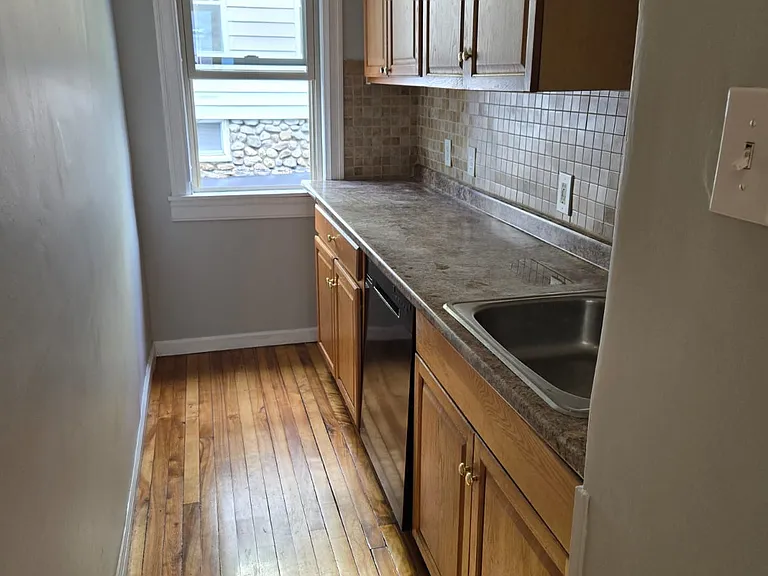 9 Greendale Ave #1 — Photo 7
