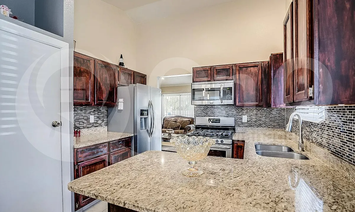 2 bed, 2.0 bath, 1139 sqft, $1,495 — Photo 1