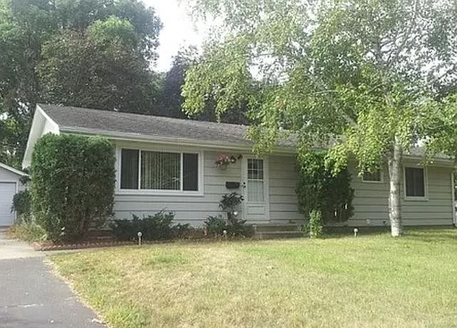 Great location in Bloomington!