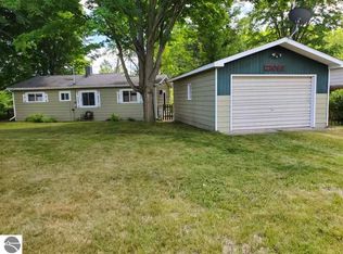 21068 Ceasar Dr, Marion, MI 49665