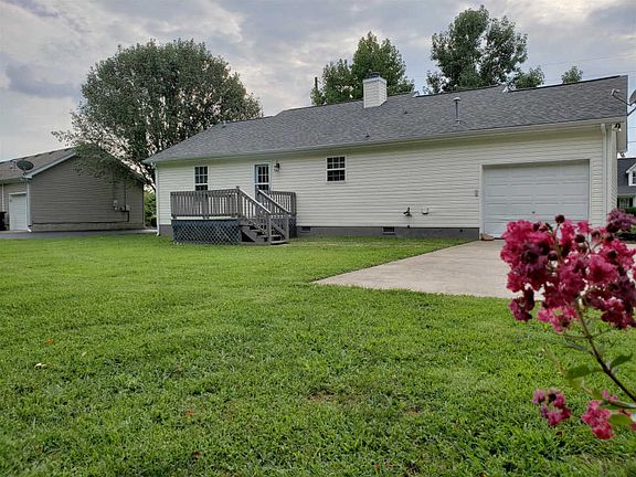 2nd image of 3018 Penny Ln