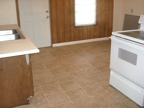 5th image of 431 N 15th St