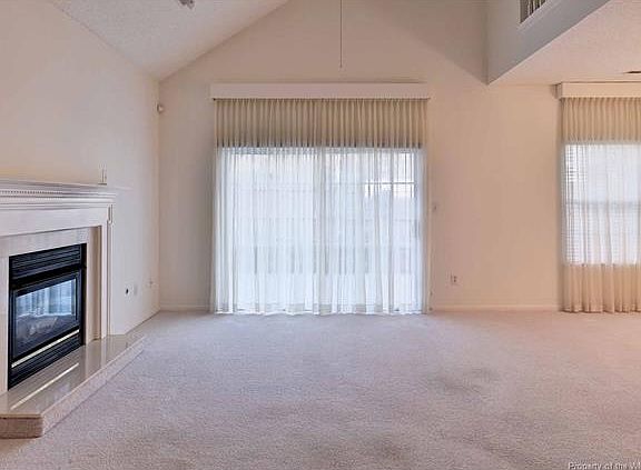 5th image of 3801 Cromwell Ln #Na