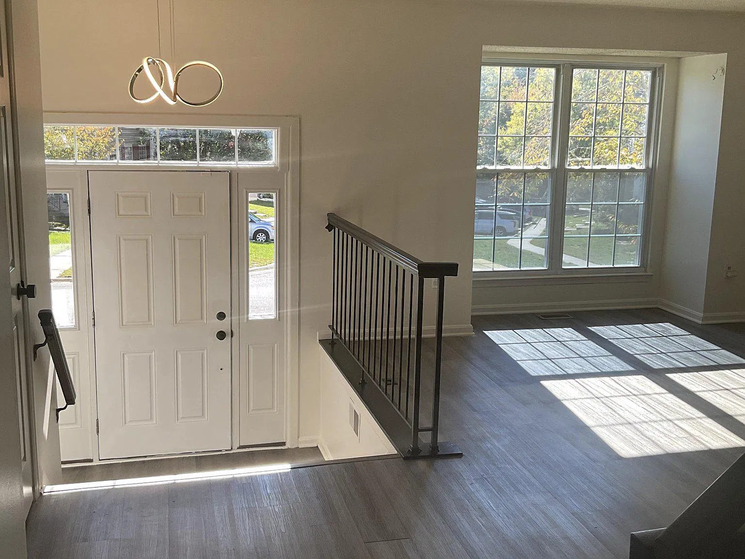4 bed, 3.5 bath, 1344 sqft, $3,100 — Photo 2