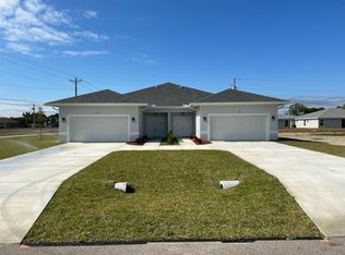 944 SW 7th Ct #944, Cape Coral, FL 33991