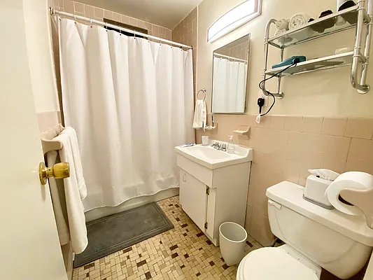 Rented by Manhattan Spaces | media 6