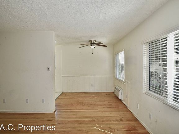 4th image of 5852 Hazeltine Ave #17709183