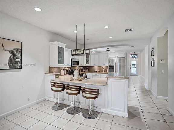 2nd image of 3361 NW 70th Ave