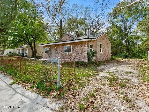 2nd image of 1420 DETROIT Street