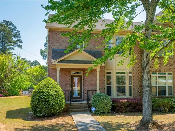 6150 Thorncrest Dr, Tucker, GA 30084