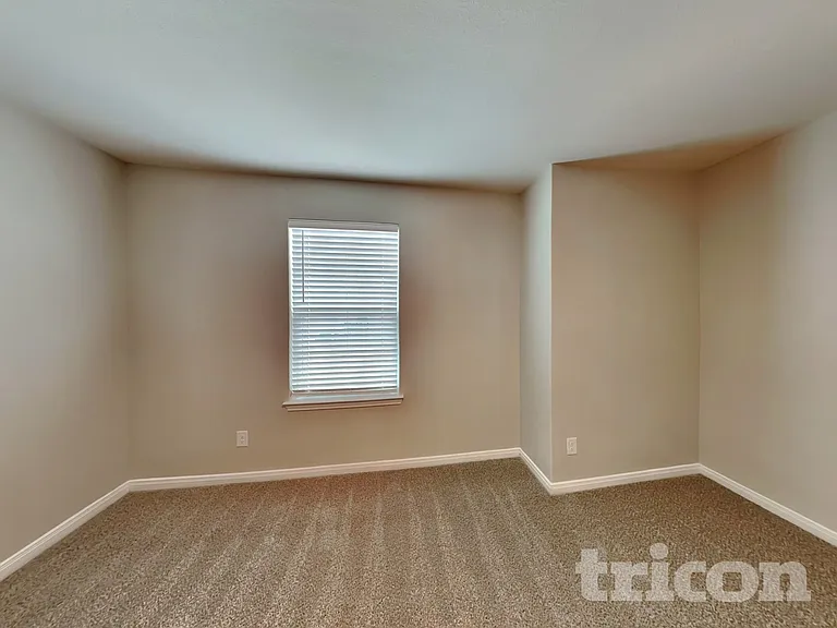 3022 Citron Gdn — Photo 11