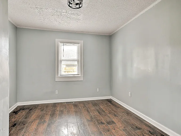 1208 Riverside Ave — Photo 21