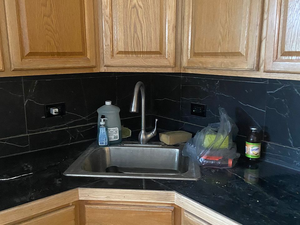 1st image of 221A Betts Ave #3