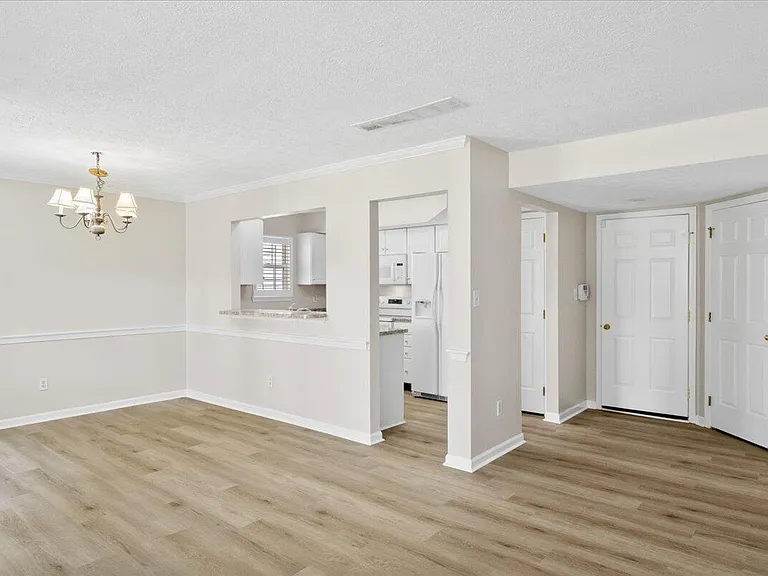 1205 Morning Side Dr — Photo 10