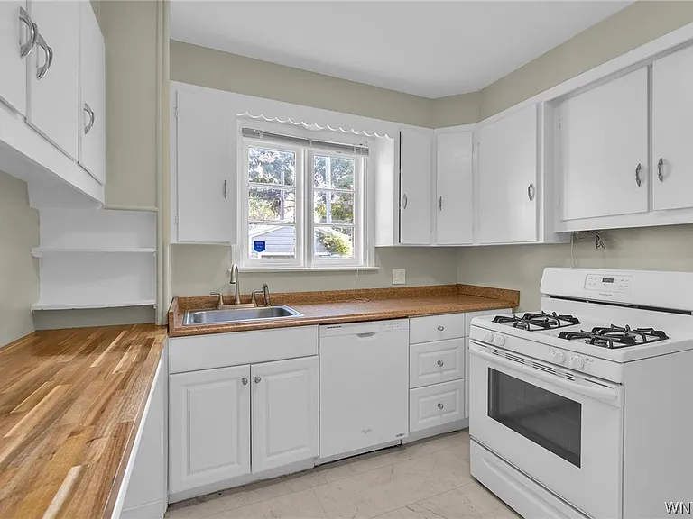 69 W Northrup Pl — Photo 24