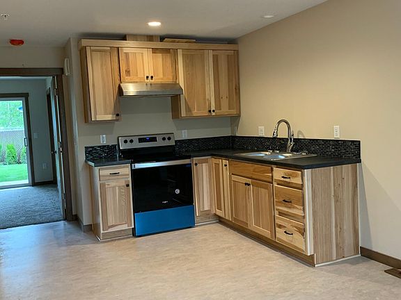 looking from the front window to the kitchen