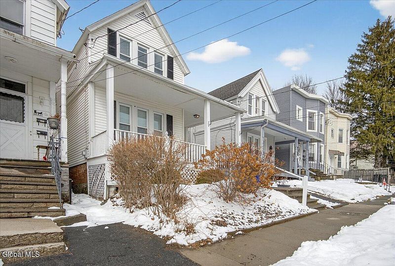3rd image of 14 Parkview Court