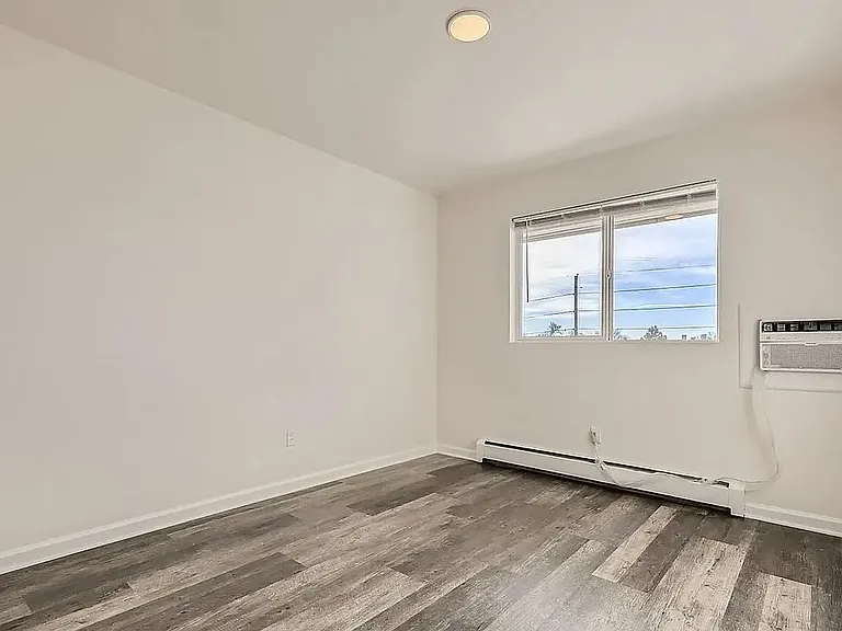 1513 W 70th Ave #206 — Photo 8