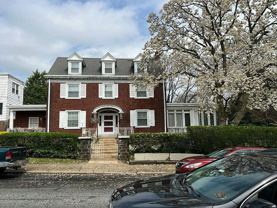 1st image of 983 Allengrove St
