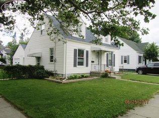 862 Crawford St, Flint, MI 48507
