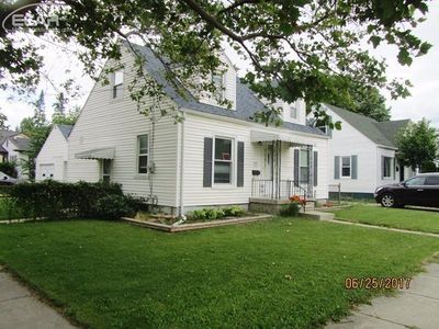 862 Crawford St, Flint, MI, 48507