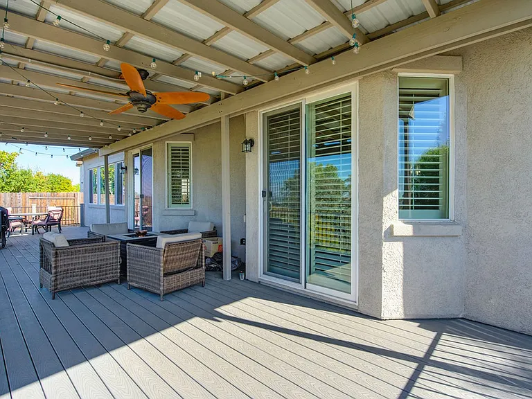 7029 Pembroke Way — Photo 103