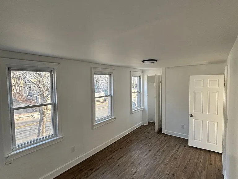 882 Quinnipiac Ave — Photo 9