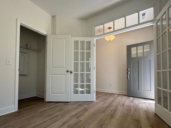 4th image of 5009 Layman Dr