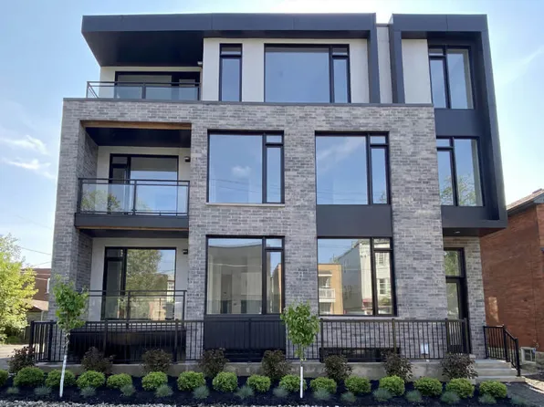 4 Champlain Ave #2, Ottawa, ON K1M 1E6