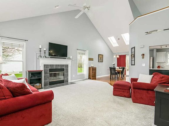3rd image of 6774 Highbridge Pl