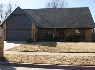 2214 S Indianwood Ave, Broken Arrow, OK 74012