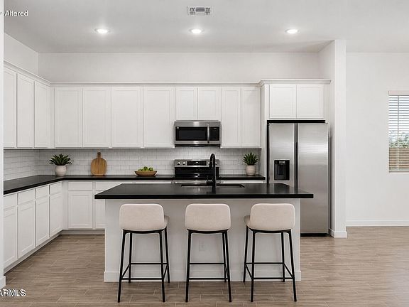 4th image of 31512 N HAYWEATHER Lane