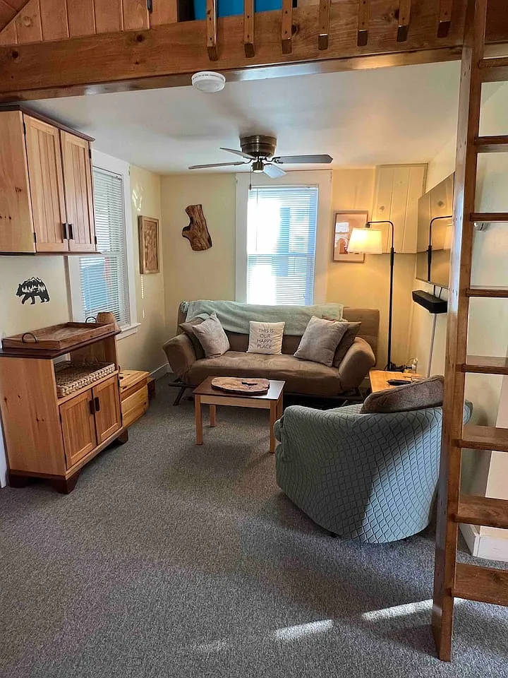 1 bed, 598 sqft, $1,500 — Photo 3