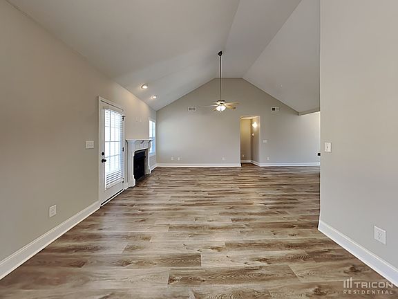 4th image of 1236 Morstead Dr